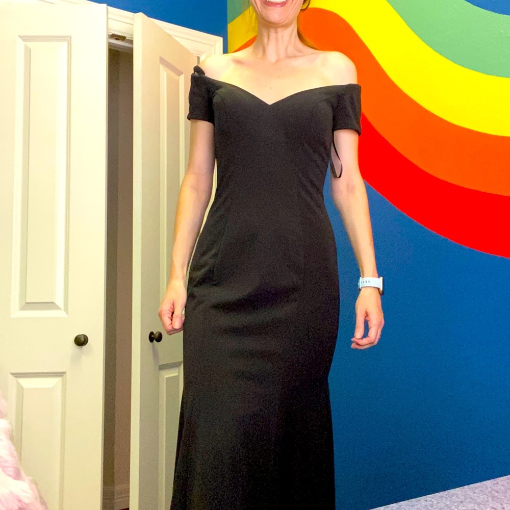 Great maxi black dress.